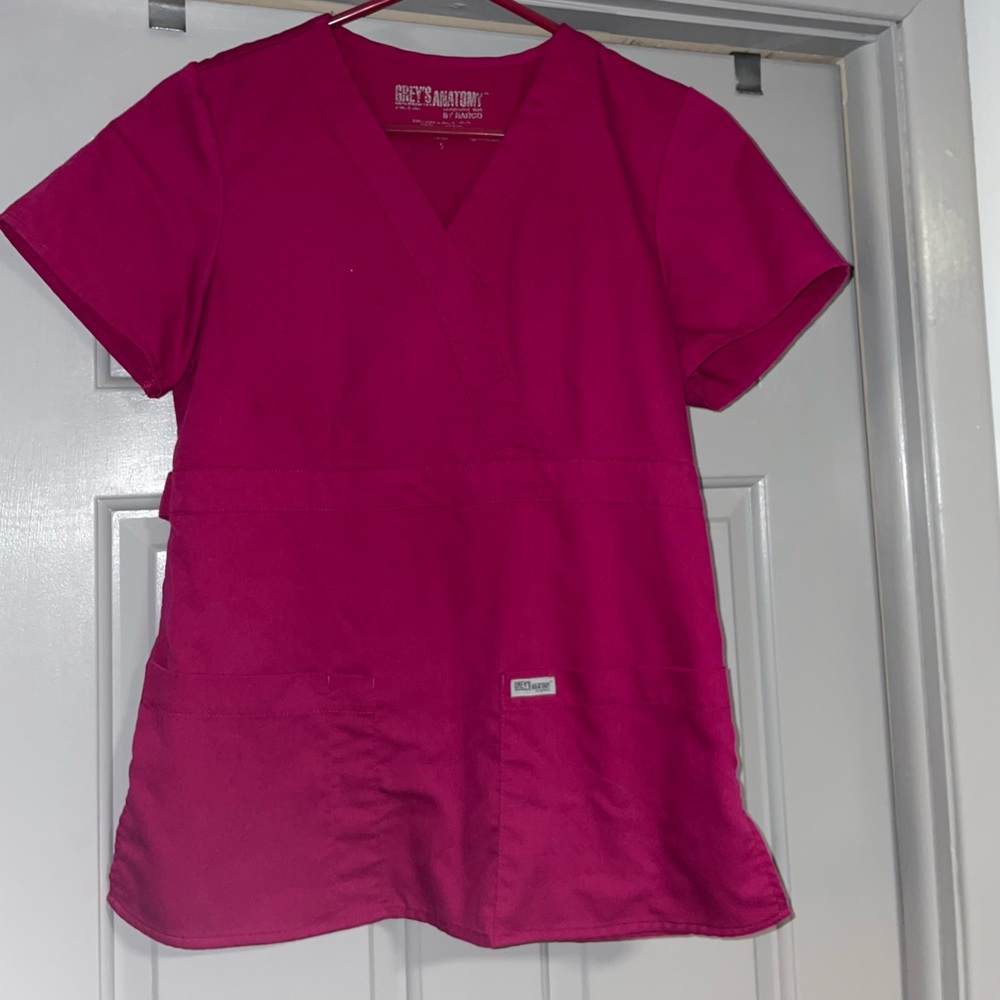 Scrub Top. MUST BE BUNDLED